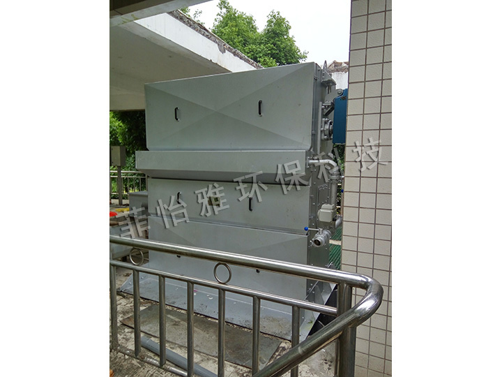 內(nèi)進水細(xì)格柵過濾機